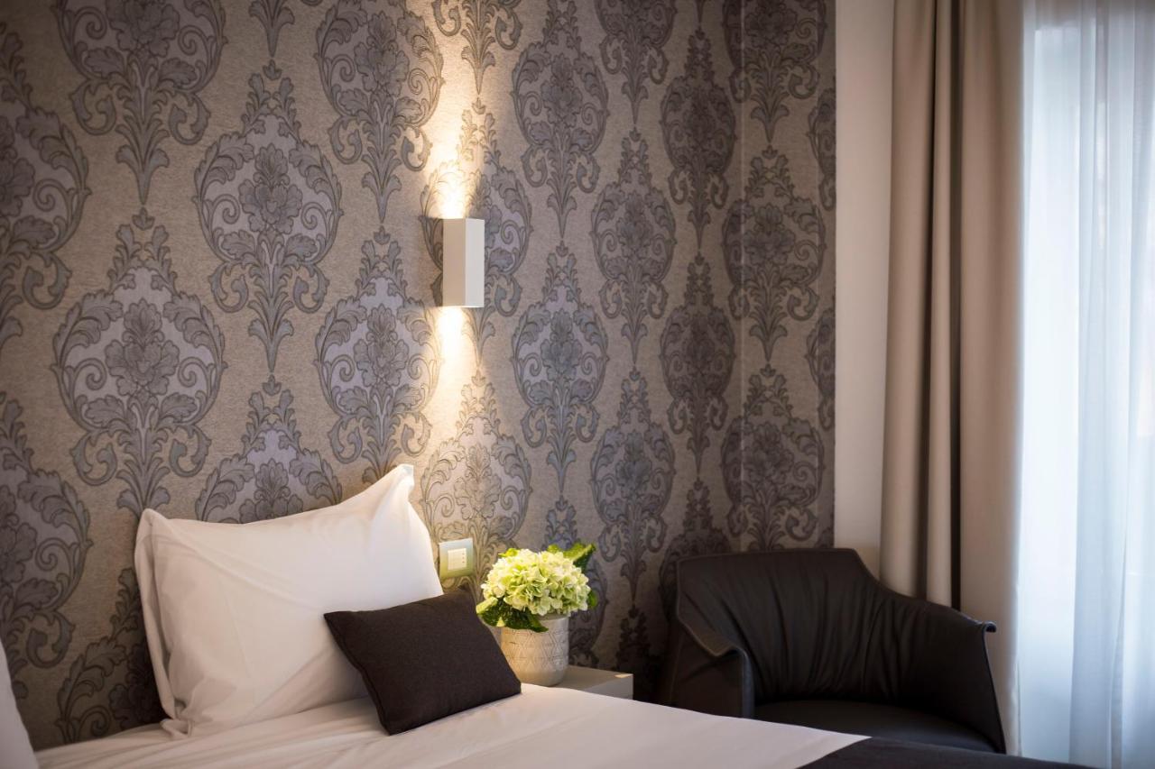 Hotel Ponti Angera Zewnętrze zdjęcie