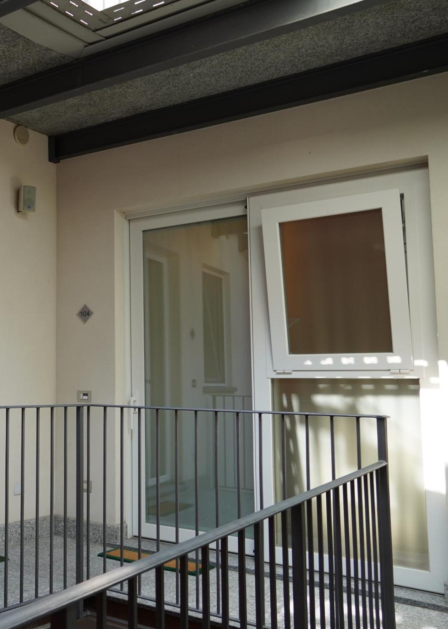Hotel Ponti Angera Zewnętrze zdjęcie