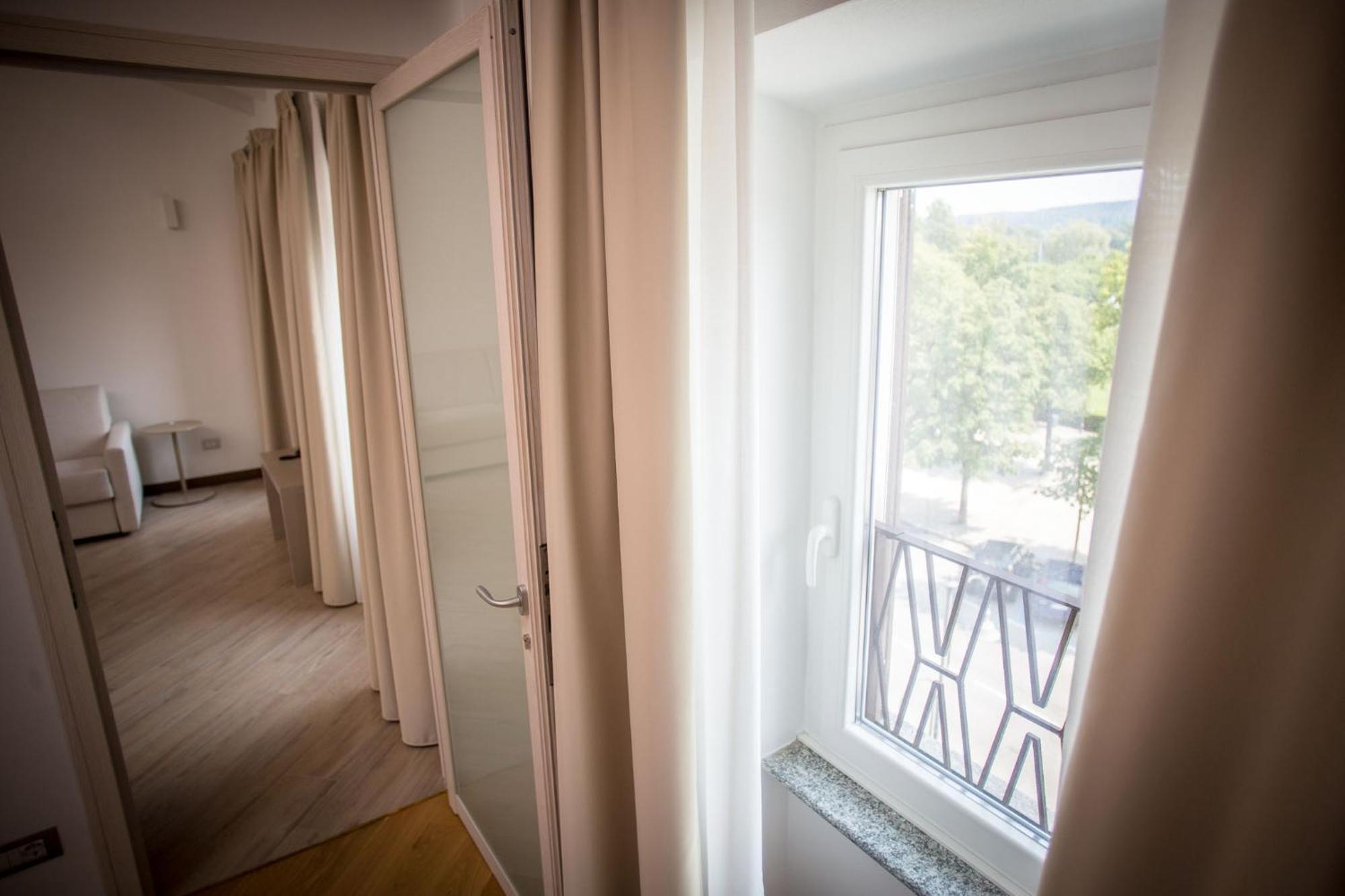 Hotel Ponti Angera Zewnętrze zdjęcie