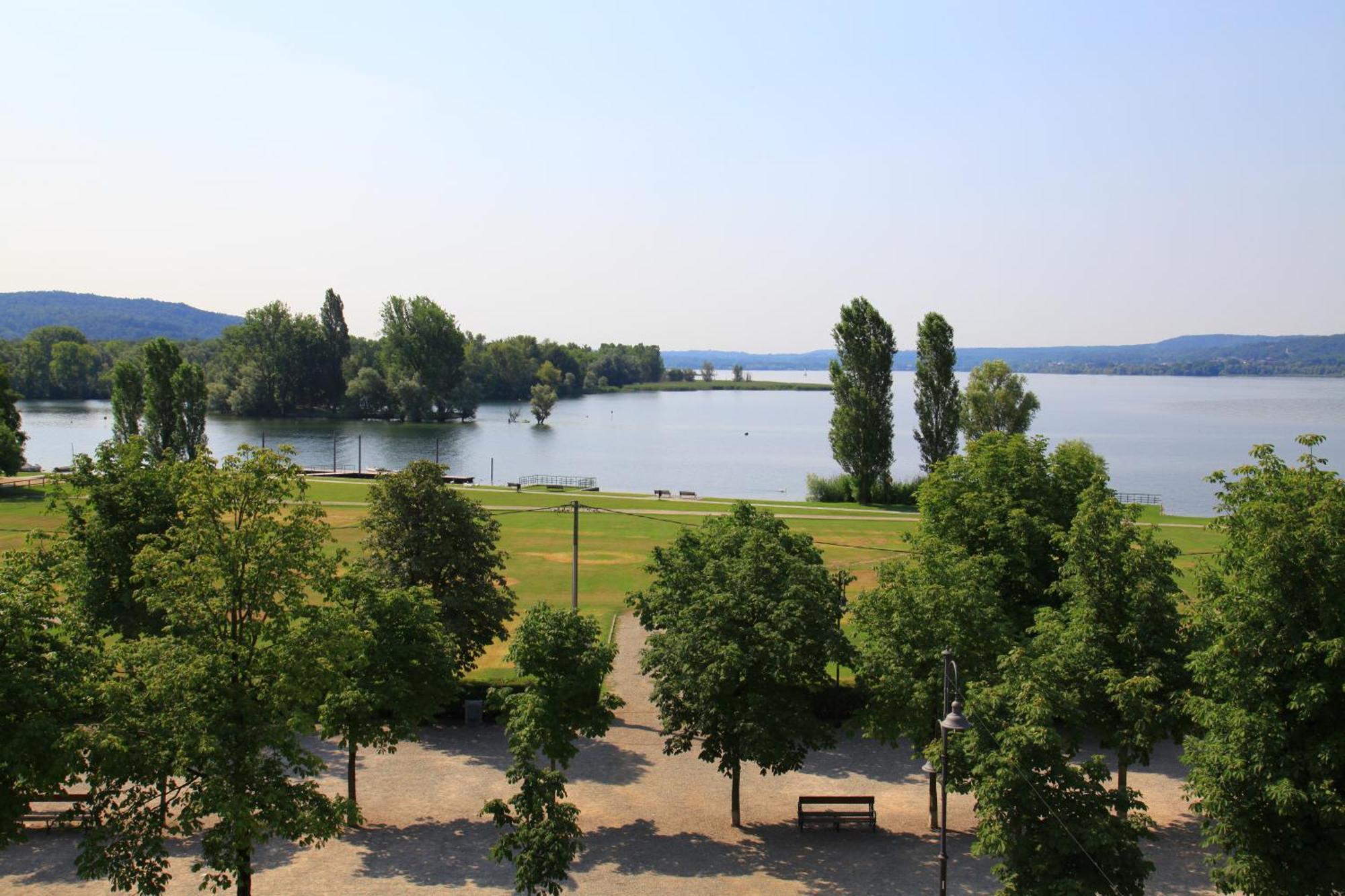 Hotel Ponti Angera Zewnętrze zdjęcie