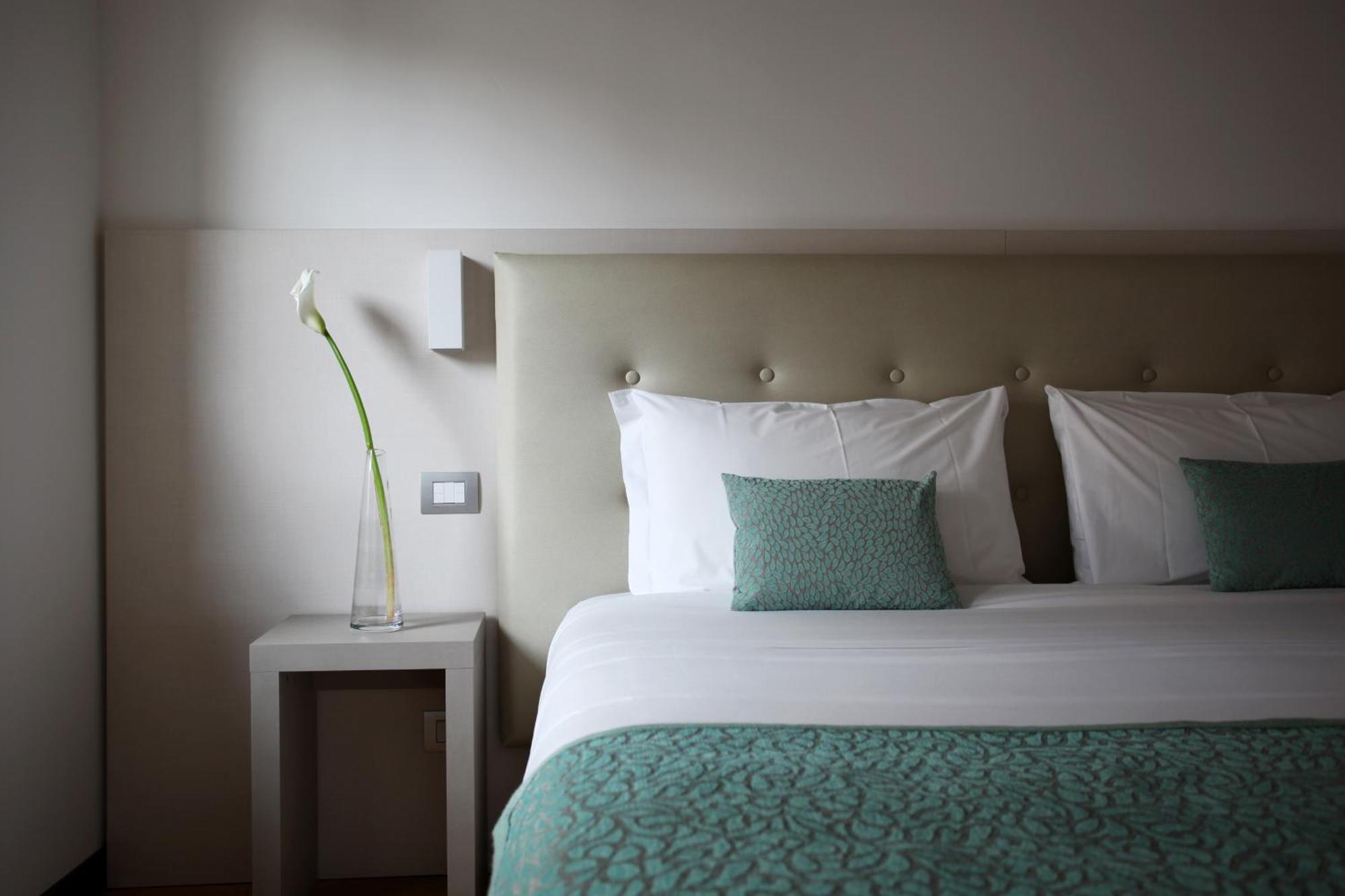 Hotel Ponti Angera Zewnętrze zdjęcie