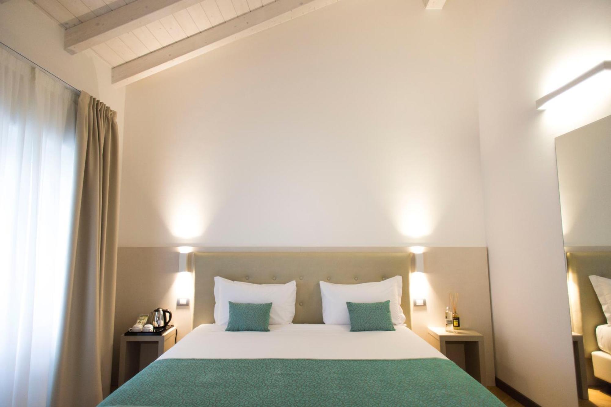 Hotel Ponti Angera Zewnętrze zdjęcie